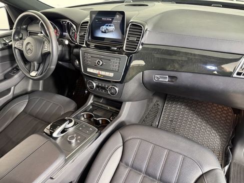 Used 2018 Mercedes-Benz GLS 450 4MATIC image 25