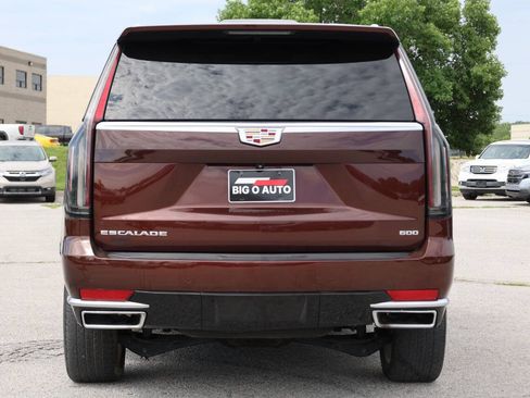 Used 2023 Cadillac Escalade Luxury AWD/4WD image 10