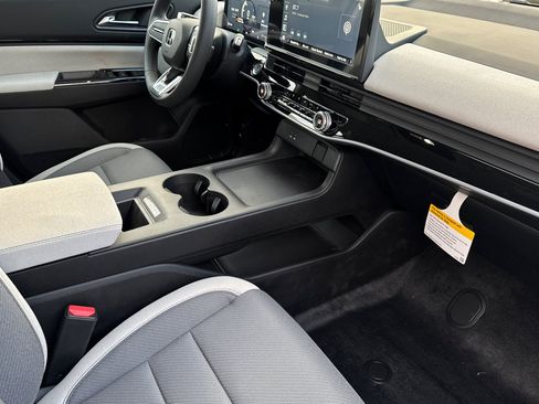 New 2026 Honda Prologue EX image 14