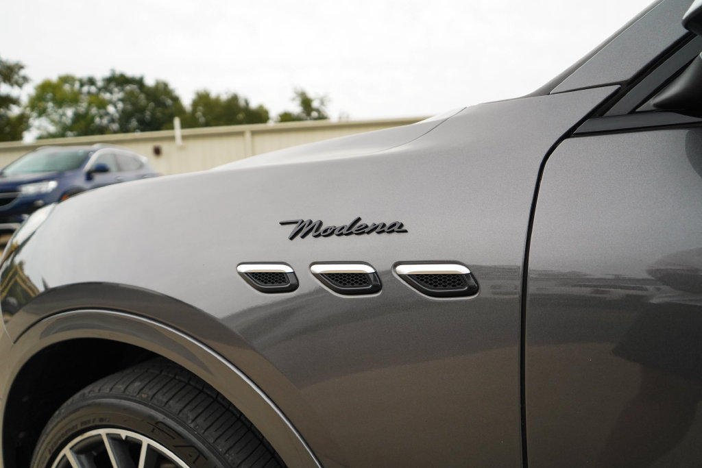 Used 2023 Maserati Grecale Modena AWD/4WD image 24