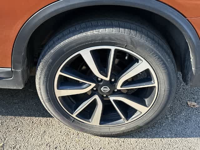 Used 2019 Nissan Rogue SL AWD/4WD image 5