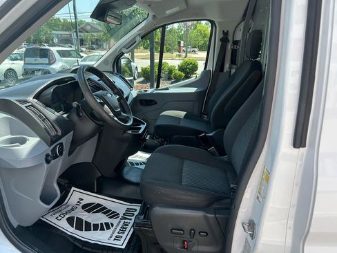 Used 2018 Ford Transit 150 130 Low Roof RWD image 9
