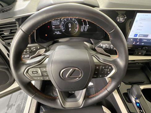 Used 2023 Lexus NX 250 AWD image 11