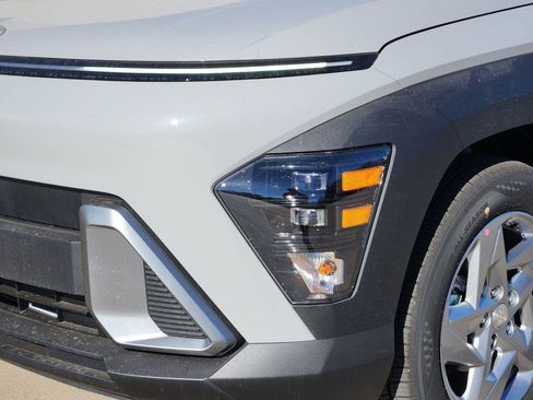 New 2026 Hyundai Kona SE FWD image 6