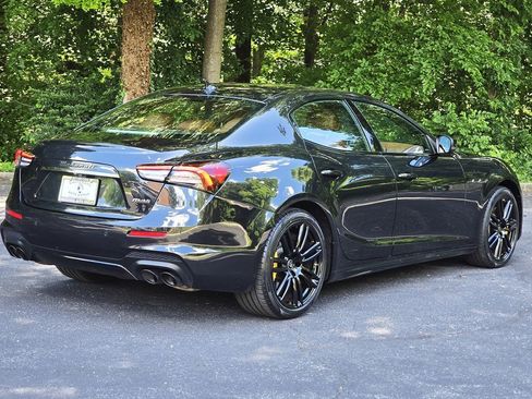Used 2023 Maserati Ghibli Modena RWD image 6