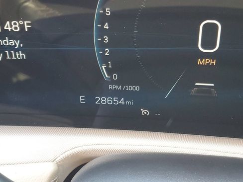 Certified 2024 Cadillac XT4 Luxury w/ Cold Weather Package AWD/4WD image 11