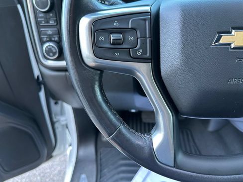 Used 2021 Chevrolet Silverado 1500 LT AWD/4WD image 11