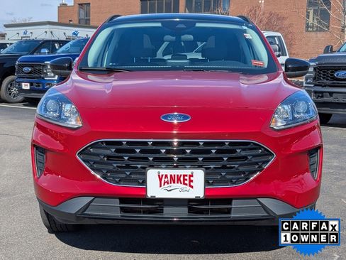 Used 2022 Ford Escape SE w/ SE Sport Appearance Package AWD/4WD image 7