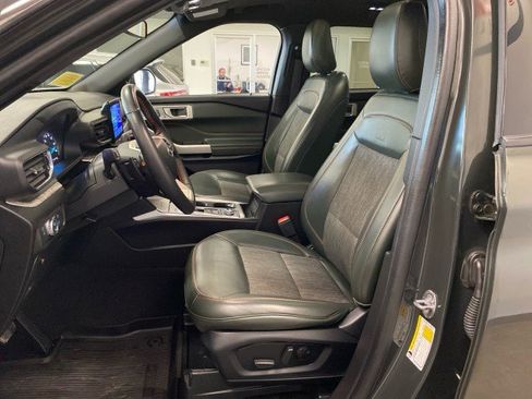 Certified 2022 Ford Explorer Timberline w/ Timberline Technology Package image 15