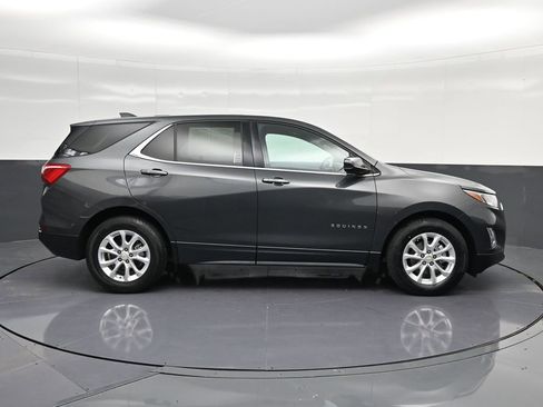 Used 2019 Chevrolet Equinox LT FWD image 4