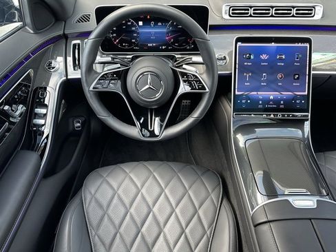 Used 2025 Mercedes-Benz S 580 4MATIC Sedan image 12
