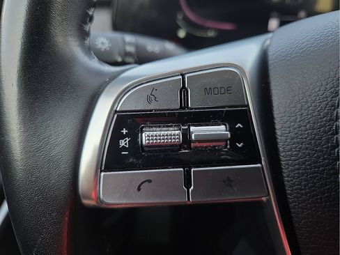 Used 2023 Kia Telluride EX w/ EX Captain's Chair Package FWD image 19
