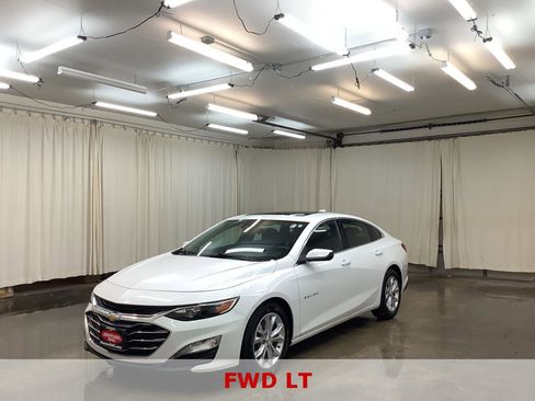 Used 2024 Chevrolet Malibu LT FWD image 1