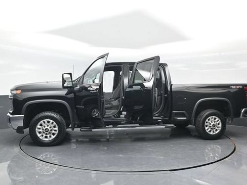 Used 2025 Chevrolet Silverado 2500 LT w/ Convenience Package AWD/4WD image 29