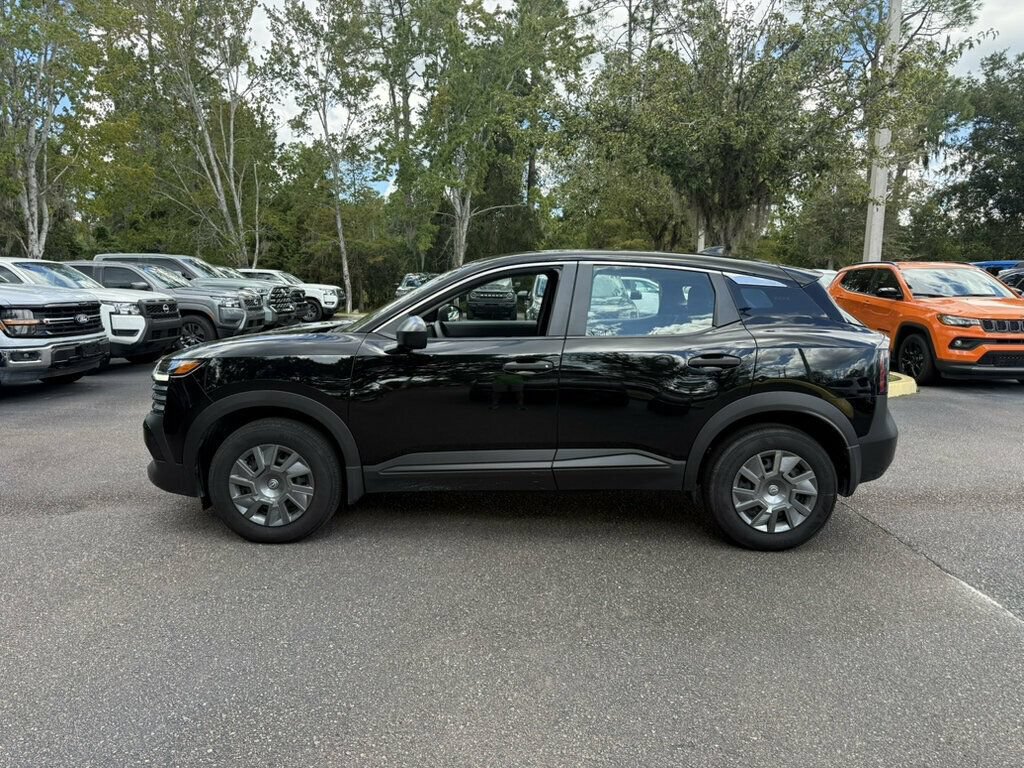 Used 2025 Nissan Kicks S FWD image 2