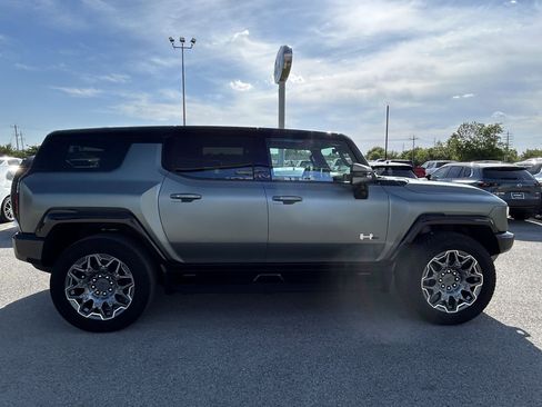 Used 2024 GMC Hummer EV 3X AWD/4WD image 4