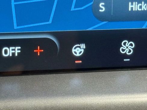 Used 2024 Ford Escape SE image 31