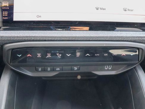 New 2026 Jeep Cherokee Laredo AWD/4WD image 19