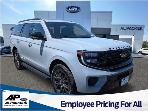 New 2026 Ford Expedition Platinum w/ Stealth Appearance Package AWD/4WD image 1