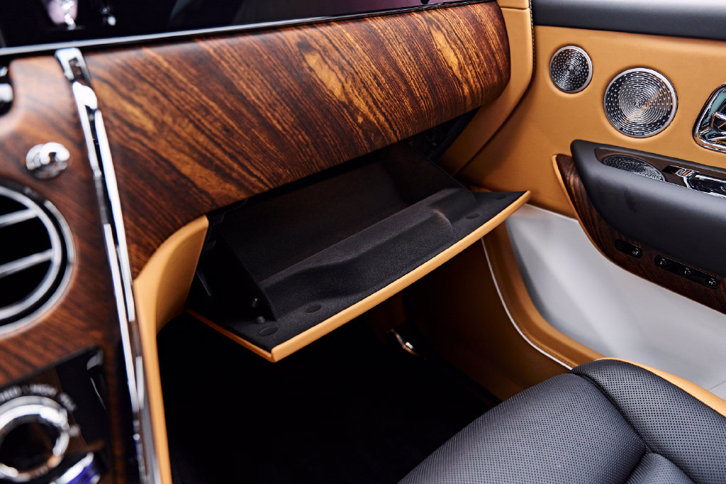 Used 2025 Rolls-Royce Cullinan AWD/4WD image 97