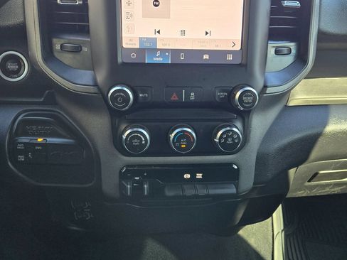 Used 2022 RAM 2500 Big Horn AWD/4WD image 15