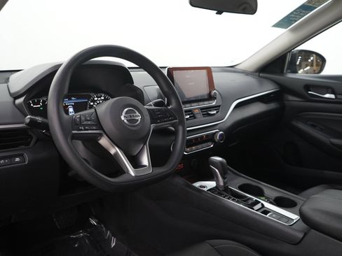 Used 2020 Nissan Altima 2.5 S AWD/4WD image 23