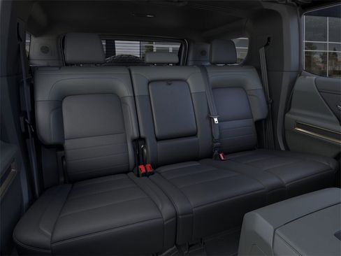 New 2025 GMC Hummer EV 2X w/ Extreme Off-Road Package image 17