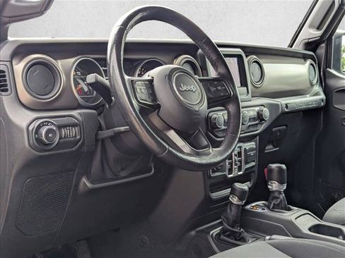 Used 2018 Jeep Wrangler Unlimited Sport S AWD/4WD image 10