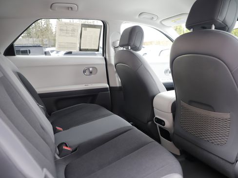 Used 2024 Hyundai Ioniq 5 SE image 11