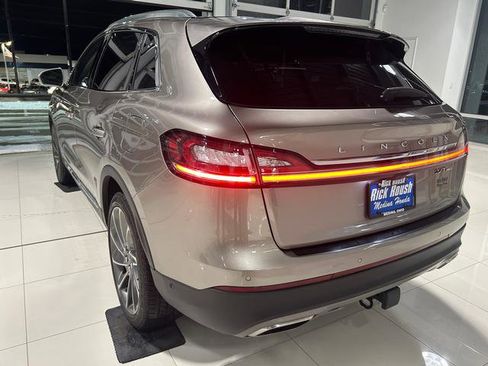 Used 2020 Lincoln Nautilus Reserve w/ Equipment Group 202A image 10