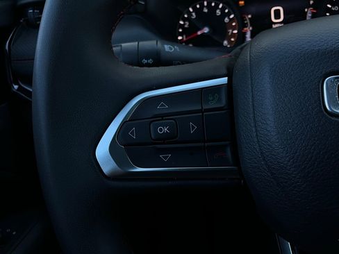 Used 2025 Jeep Compass Trailhawk image 34