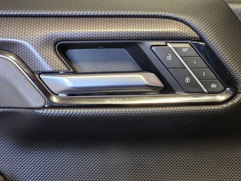 Used 2023 Chevrolet Silverado 1500 ZR2 w/ Technology Package image 26