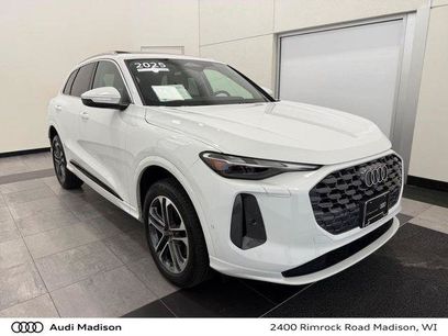 Certified 2025 Audi Q5 Premium w/ Convenience Package