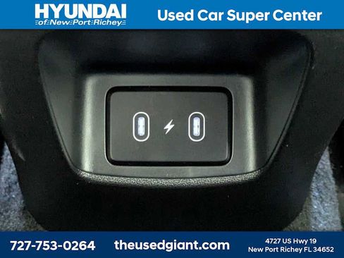 Certified 2024 Hyundai Elantra SEL FWD image 17