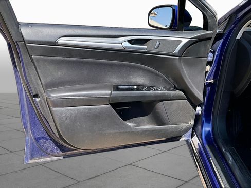 Used 2014 Ford Fusion SE FWD image 21