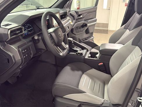 New 2025 Toyota Tacoma TRD Off-Road image 12