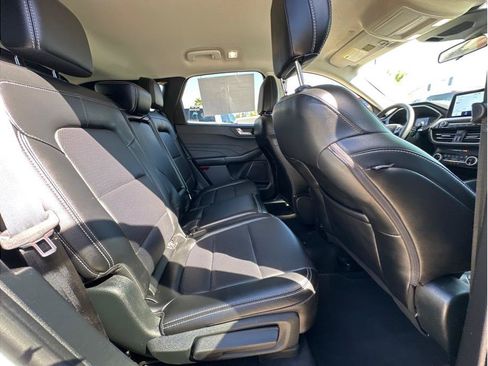 Used 2022 Ford Escape SEL AWD/4WD image 12