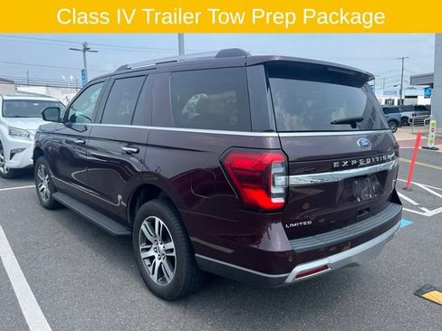 Used 2024 Ford Expedition Limited AWD/4WD image 3