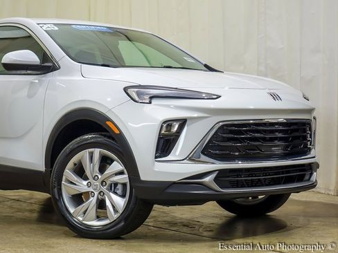 Used 2025 Buick Encore GX Preferred image 5