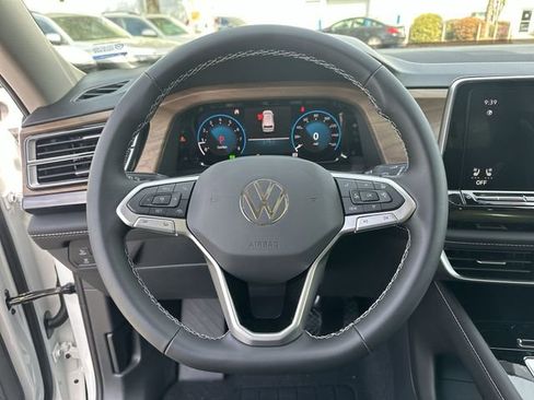 New 2026 Volkswagen Atlas SE FWD image 16