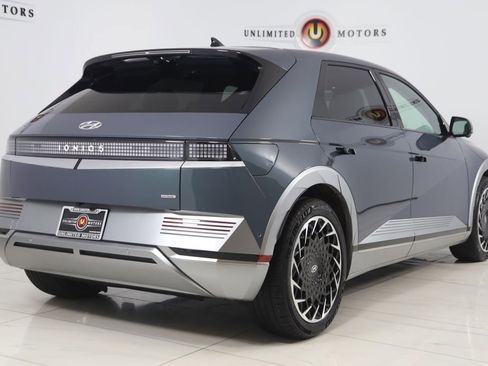 Used 2024 Hyundai Ioniq 5 Limited image 3