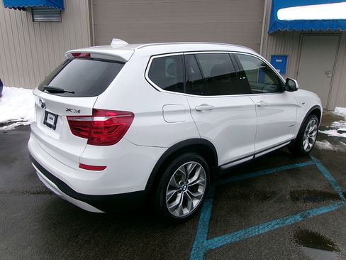 Used 2017 BMW X3 xDrive28i image 5