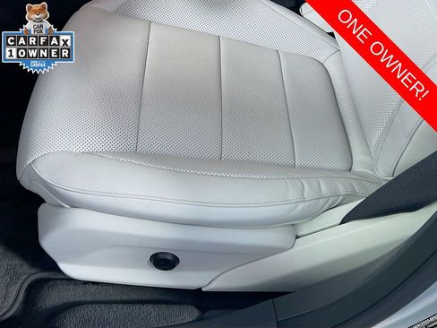 Used 2023 Mercedes-Benz E 350 Sedan image 20