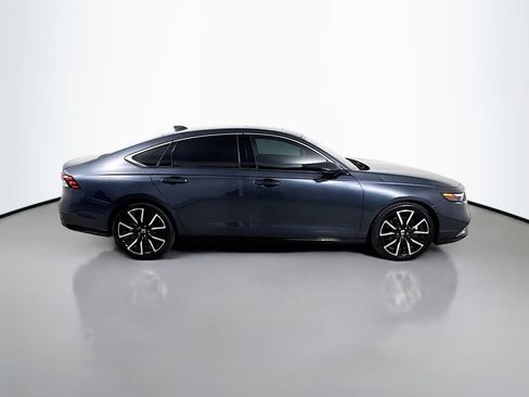 Used 2025 Honda Accord Touring image 8