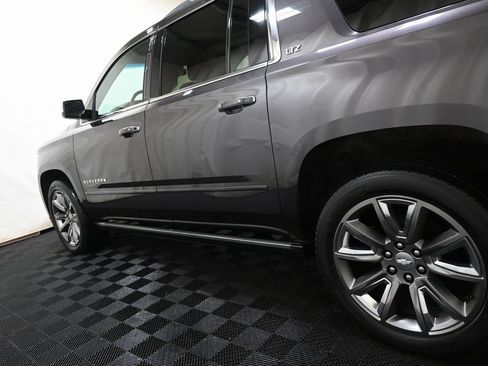 Used 2015 Chevrolet Suburban LTZ image 12