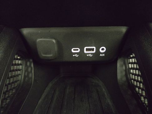 Used 2022 Chevrolet TrailBlazer RS FWD image 25