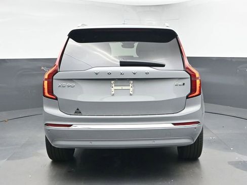 New 2026 Volvo XC90 B6 Plus w/ Protection Package Premier image 7