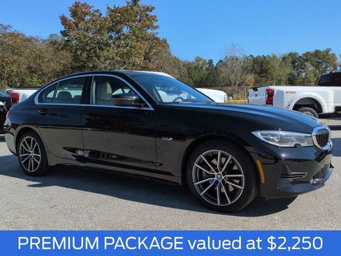 Used 2022 BMW 330e xDrive 330e xDrive w/ Premium Package image 3