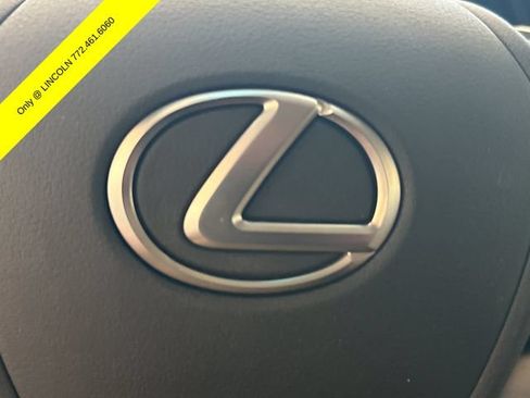 Used 2025 Lexus ES 350 w/ Ultra Luxury Package FWD image 13