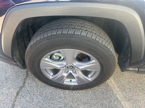 Used 2025 Toyota RAV4 XLE w/ Convenience Package image 13